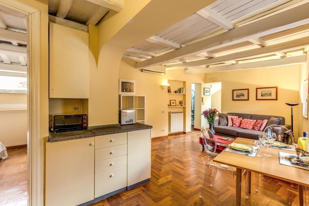 Trastevere Attic With Terrace * Rome
