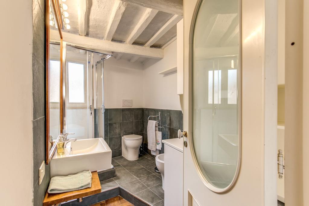 Apartment Trastevere Attic With Terrace
