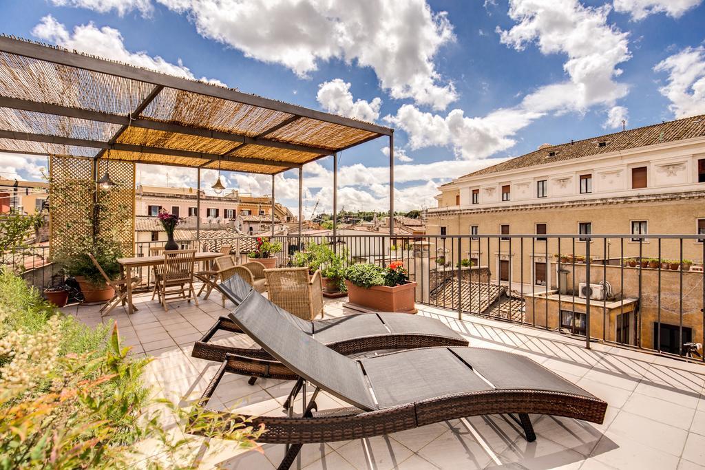 Trastevere Attic With Terrace Rome